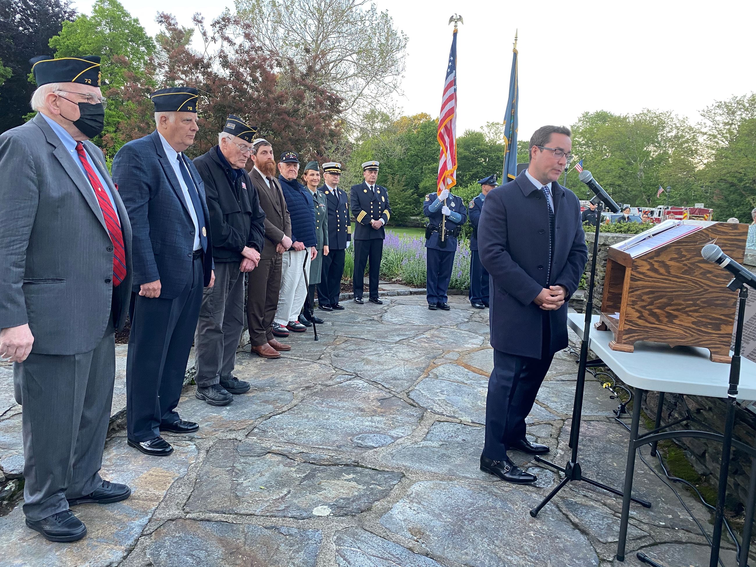 War Memorial_ veterans